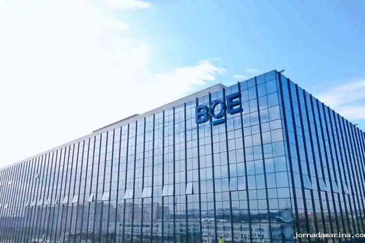 LCD市场回暖与OLED高速增长，面板厂商业绩有望大幅改善