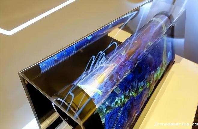 从LCD到OLED：中韩显示器市场竞争白热化，中国份额攀升引关注